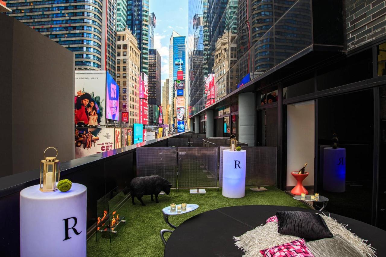 Renaissance New York Times Square Hotel By Marriott Bagian luar foto